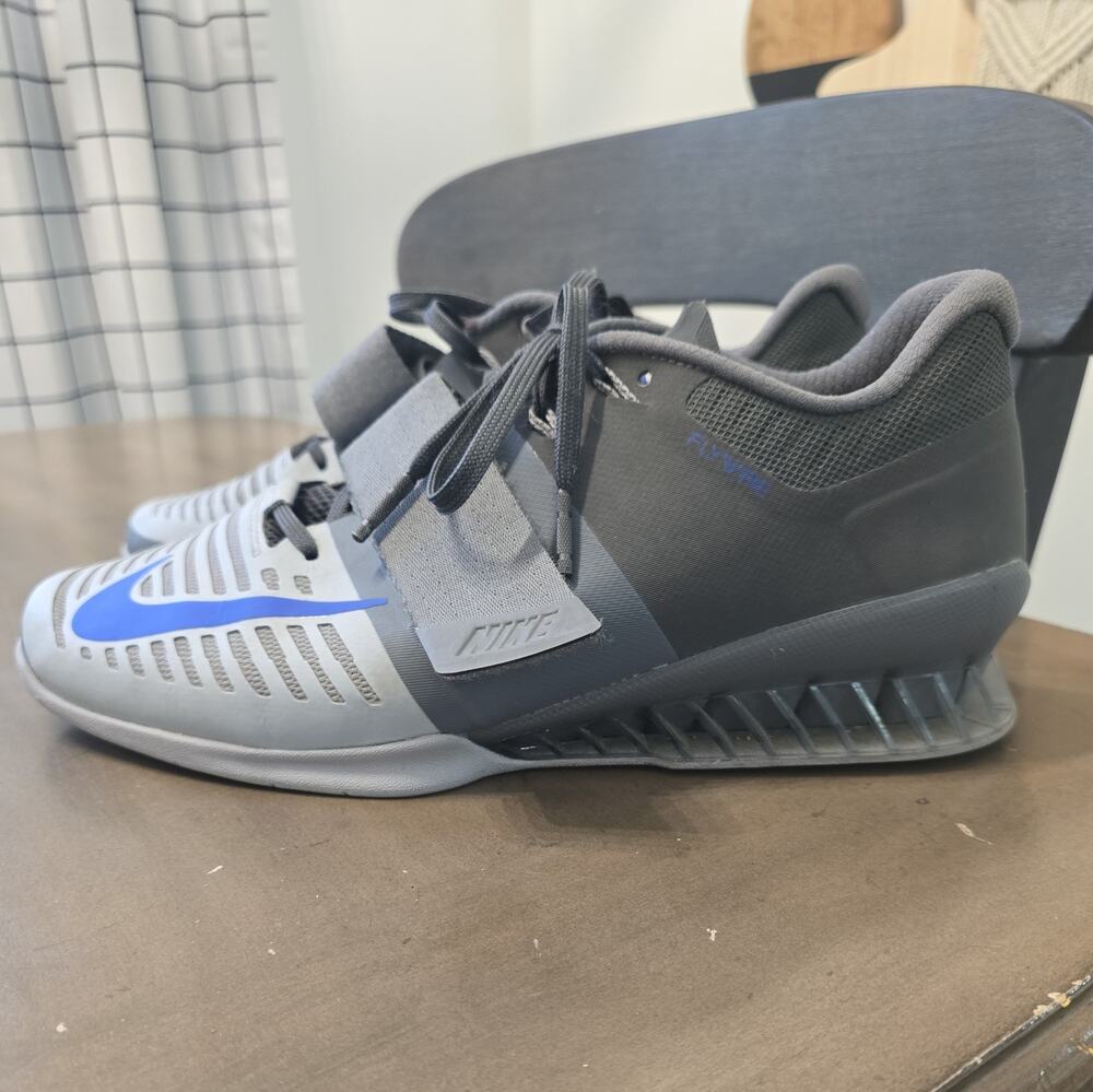 Men Romaleos 3 Weightlifting Shoes Size 11 Gray with Blue Swoosh